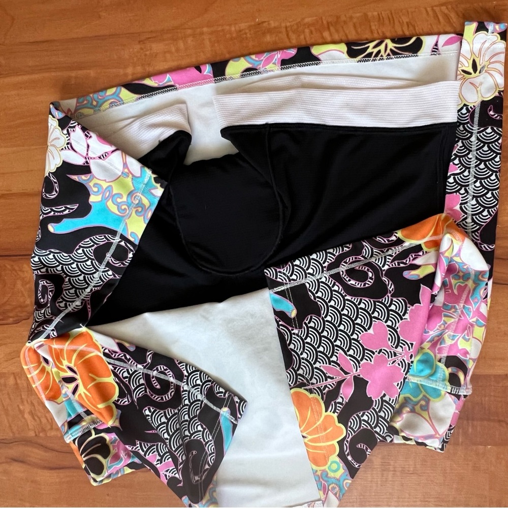 Athleta Multi Pattern Skort Size Small - image 3
